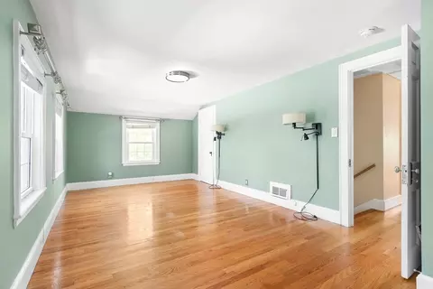 Bedroom - 587 Greendale Ave, Needham, MA 02492 photo 2 of 7
