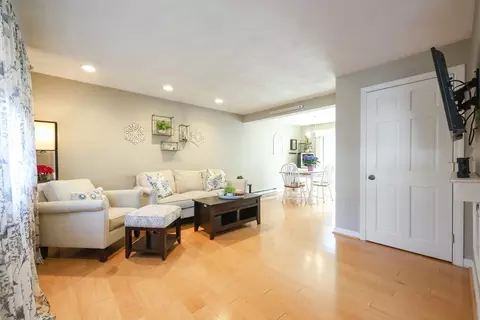 12 Regent St #N12, North Attleboro, MA 02760