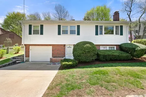 21 Surrey Rd, Salem, MA 01970