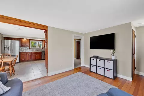 48 Oregon St, Springfield, MA 01118 photo 24