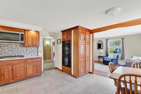 48 Oregon St, Springfield, MA 01118 photo 20