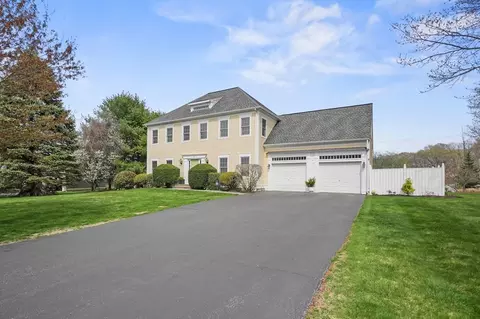 12 Peach Tree Dr, Sutton, MA 01590 photo 2