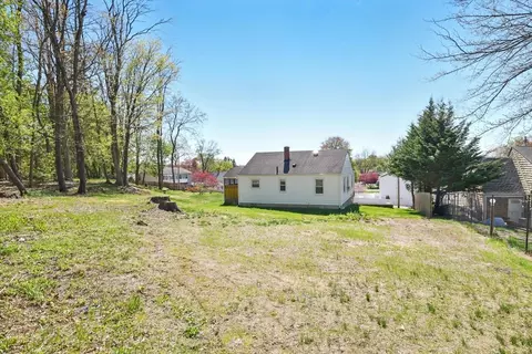 Exterior - 123 Watson St, Chicopee, MA 01020 photo 9 of 10