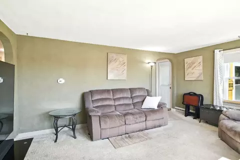 Living - 123 Watson St, Chicopee, MA 01020 photo 1 of 3