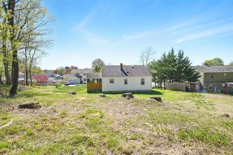 Exterior - 123 Watson St, Chicopee, MA 01020 photo 8 of 10