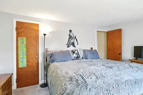 Bedroom - 123 Watson St, Chicopee, MA 01020 photo 3 of 10