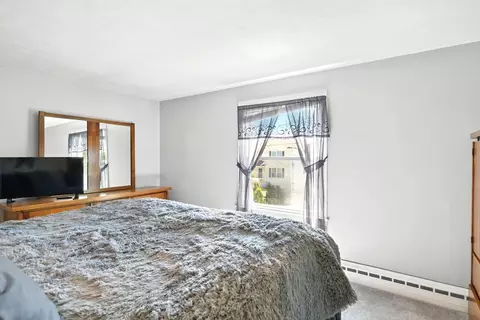 Bedroom - 123 Watson St, Chicopee, MA 01020 photo 4 of 10
