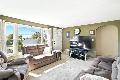 Living - 123 Watson St, Chicopee, MA 01020 photo 3 of 3