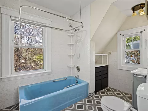 42 Circuit Ave E, Worcester, MA 01603 photo 20