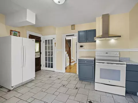 42 Circuit Ave E, Worcester, MA 01603 photo 15