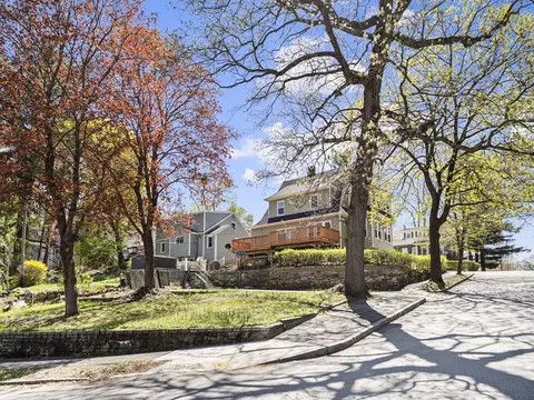 42 Circuit Ave E, Worcester, MA 01603 photo 39