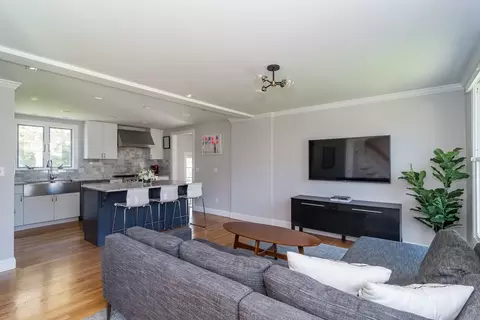 31 Standish Rd, Needham, MA 02492 photo 3
