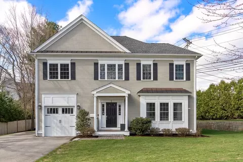 1 Lafayette Cir, Wellesley, MA 02482