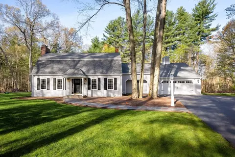 165 Pine St, Easton, MA 02375