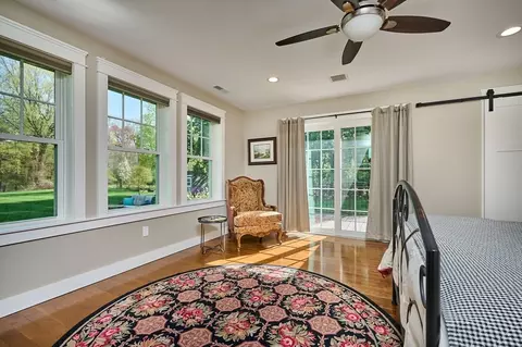 31 West St, Easthampton, MA 01027 photo 16