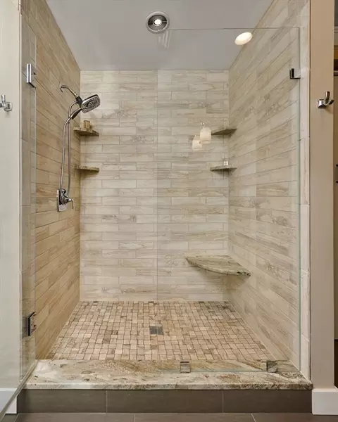 31 West St, Easthampton, MA 01027 photo 18