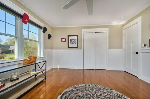 31 West St, Easthampton, MA 01027 photo 24
