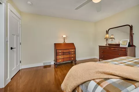 31 West St, Easthampton, MA 01027 photo 22