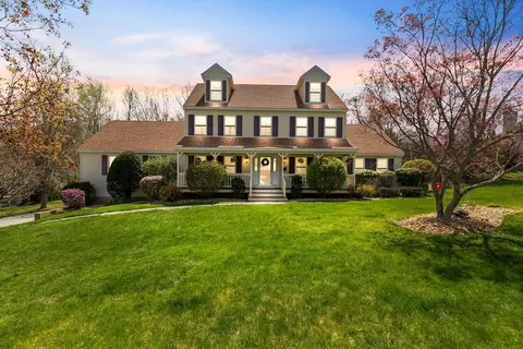 3 Bramble Hill Rd, Methuen, MA 01844