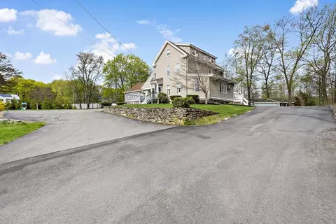 36 Thomas Pl, Leominster, MA 01453