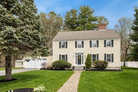 57 Avalon Rd, Reading, MA 01867 photo 3