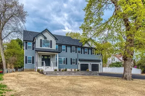 215 Fisher St, Walpole, MA 02081