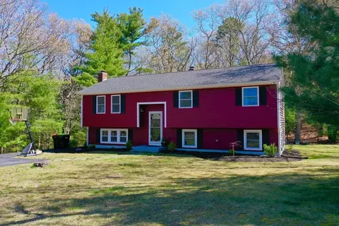 3 Seneca Ln, Plymouth, MA 02360