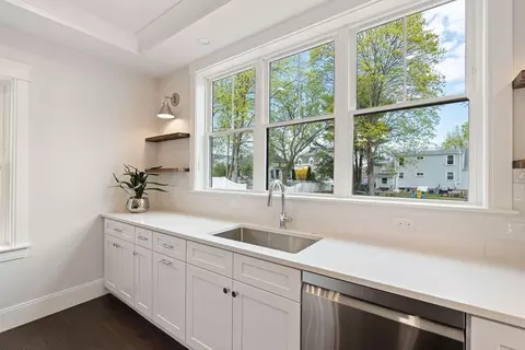 7 Milk St, Natick, MA 01760 photo 3