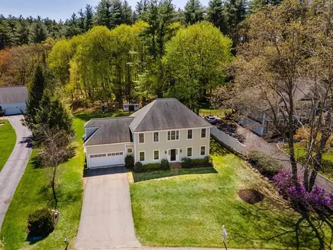 227 Concord Rd, Wayland, MA 01778