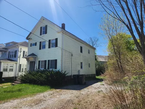 7 E Main St, Avon, MA 02322 photo 2