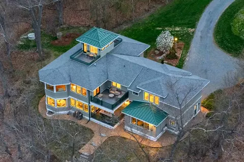 323 High Rd # R, Newbury, MA 01951