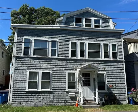 11 Beverly St, Revere, MA 02151