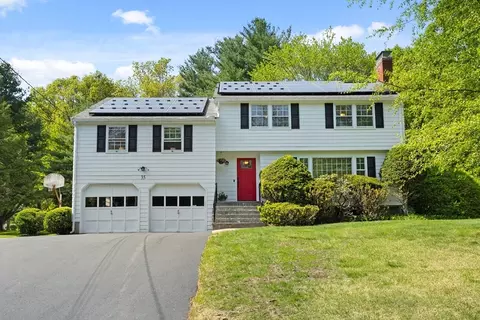 35 Glenridge Dr, Bedford, MA 01730