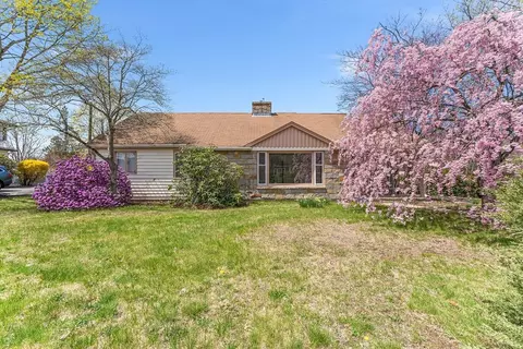 440 N Main St, Attleboro, MA 02703