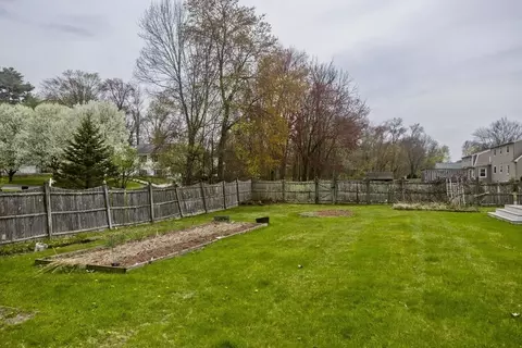 270 Ely Ave, West Springfield, MA 01089 photo 9