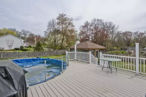 270 Ely Ave, West Springfield, MA 01089 photo 5