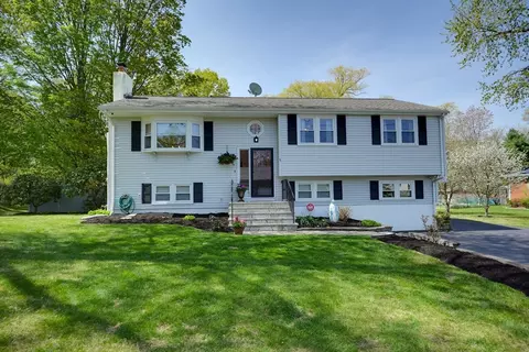 5 Fred St, Burlington, MA 01803