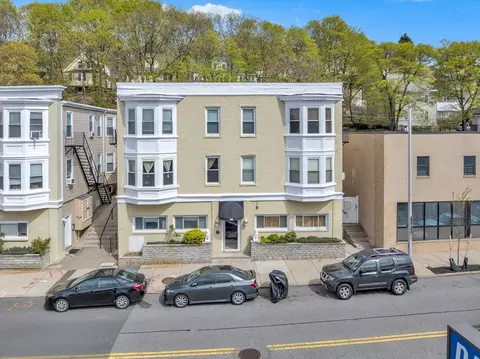 785 Main St #6, Malden, MA 02148