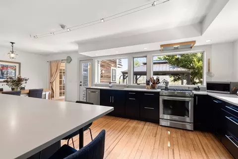 14 2nd St, Salisbury, MA 01952 photo 12