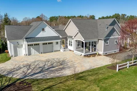 417 King St, Littleton, MA 01460