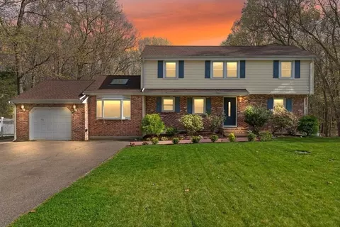 62 Deerfield Rd, Sharon, MA 02067