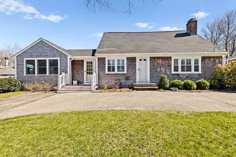 9 Fay Rd, Scituate, MA 02066