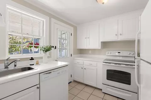 Kitchen - 14 Thorpe Rd, Needham, MA 02494 photo 2 of 3