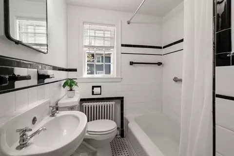 Bath - 14 Thorpe Rd, Needham, MA 02494 photo 1 of 1