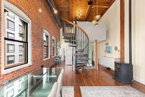49 Munroe St #402, Lynn, MA 01901
