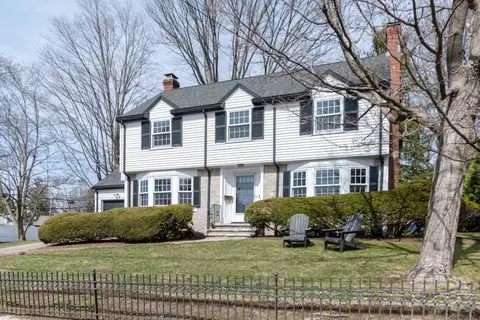 127 Bellevue St, Newton, MA 02458