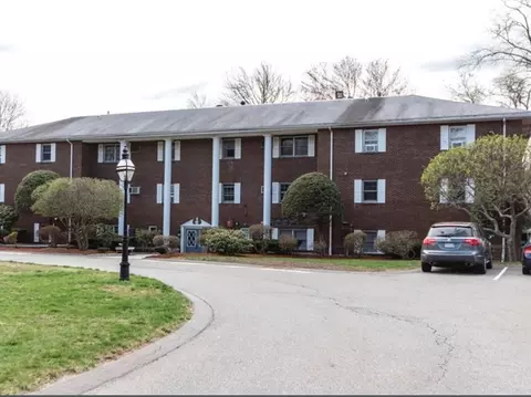 48 Great Rd #16, Acton, MA 01720