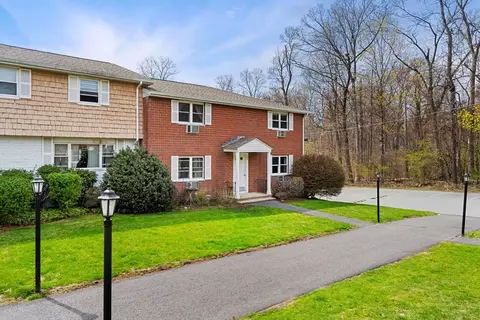 138 Kingston St #138, North Andover, MA 01845
