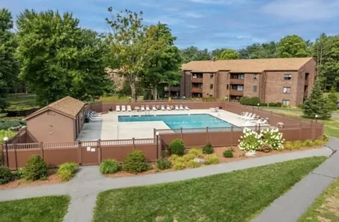 17 Davis Rd #A 11, Acton, MA 01720