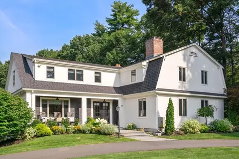 19 Buckmaster Dr, Sudbury, MA 01776